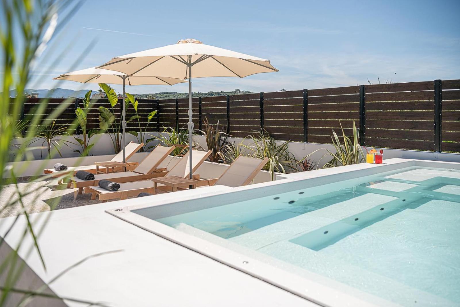 חאניה Sol Luxury Apartment - Close To The Beach With A Private Mini Pool מראה חיצוני תמונה