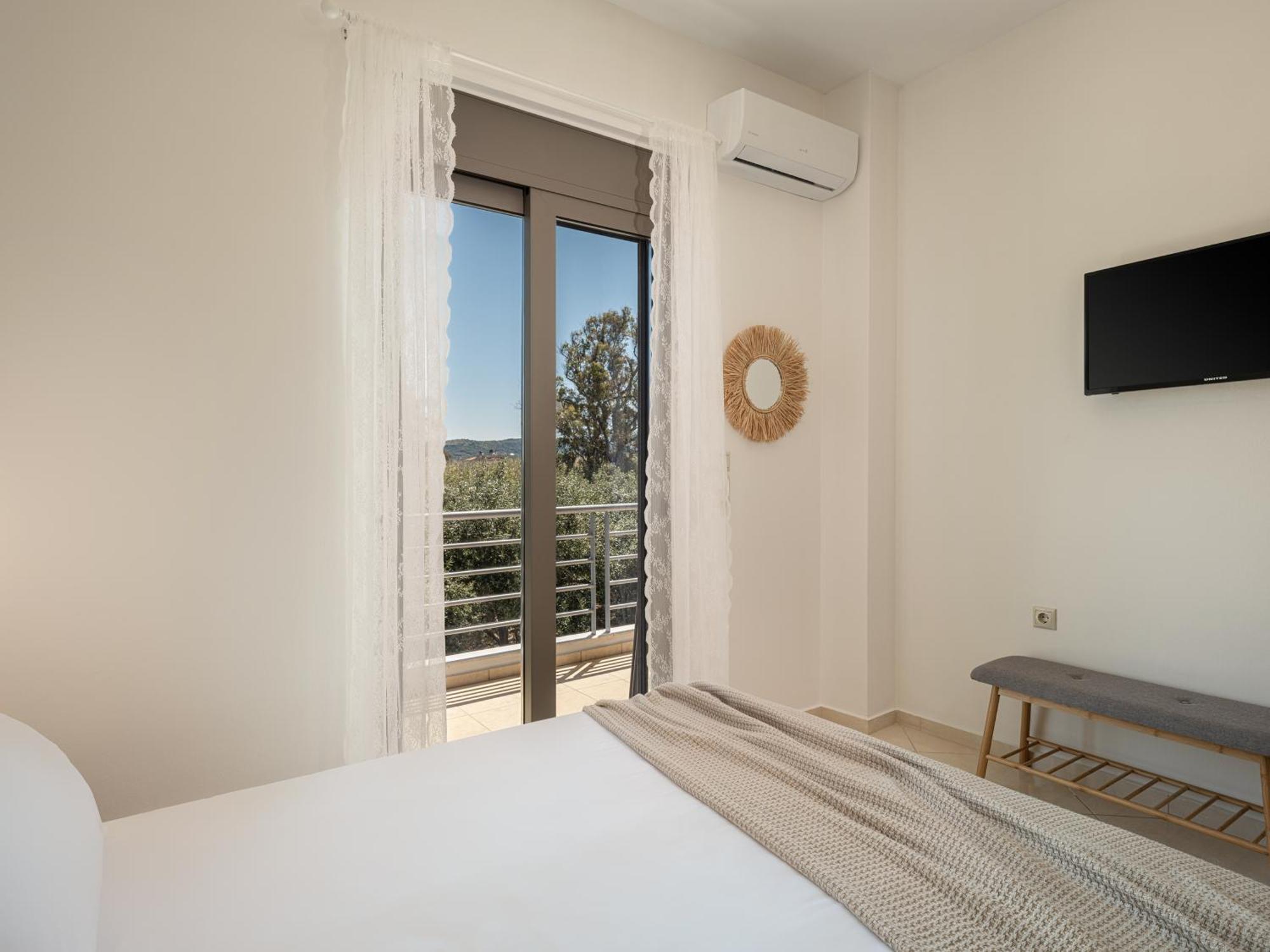 חאניה Sol Luxury Apartment - Close To The Beach With A Private Mini Pool מראה חיצוני תמונה