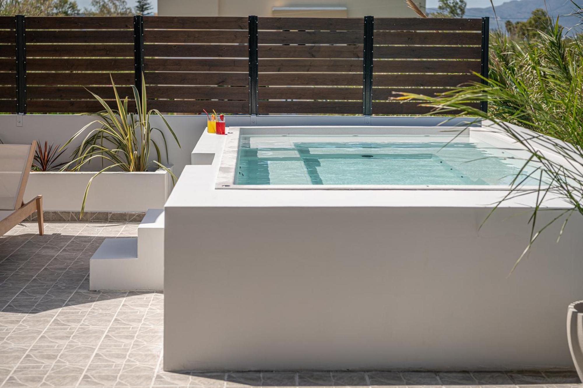 חאניה Sol Luxury Apartment - Close To The Beach With A Private Mini Pool מראה חיצוני תמונה